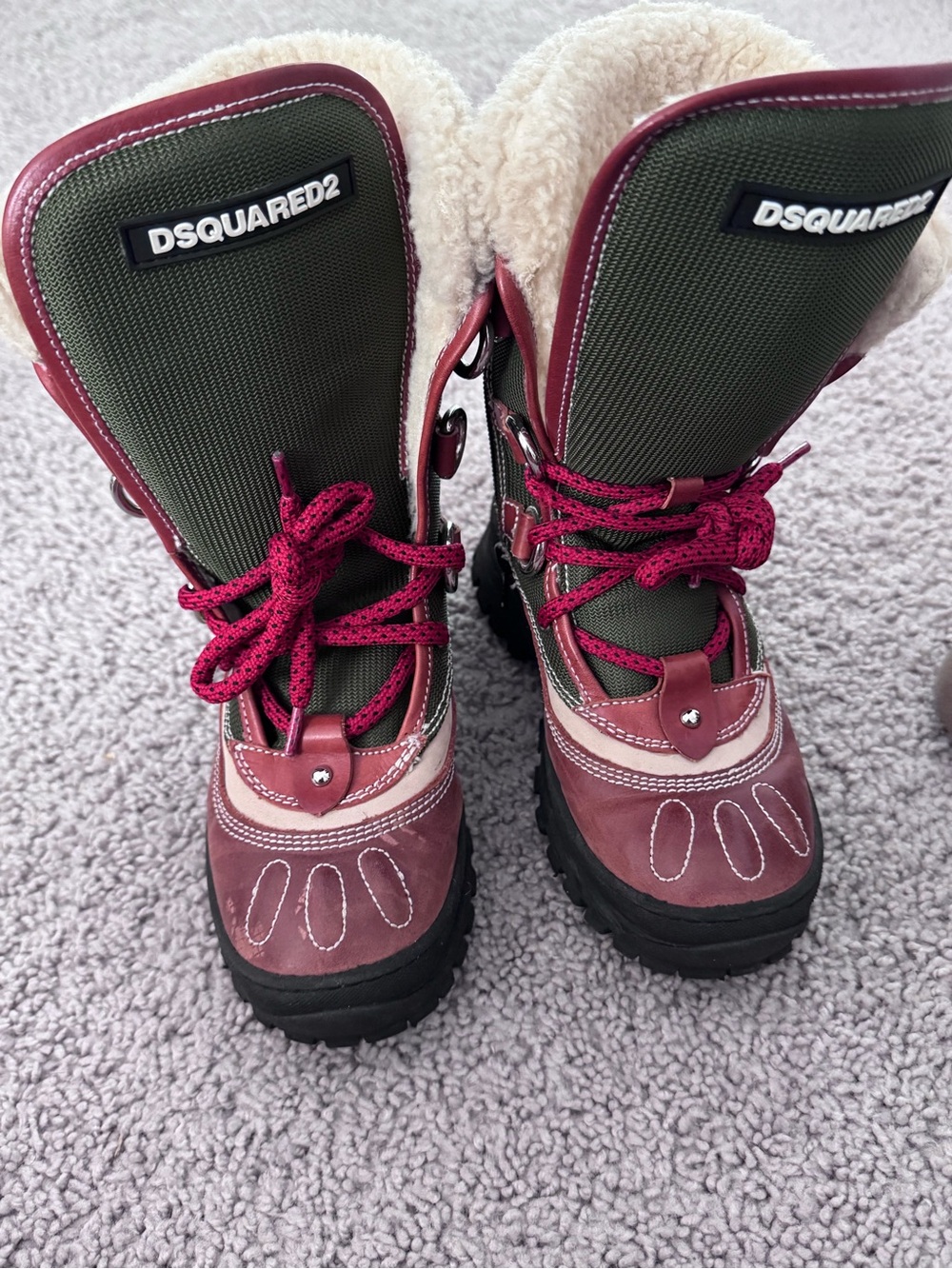 DSQUARED2 Olive Green and Burgundy Lace-Up Shearling Boots
